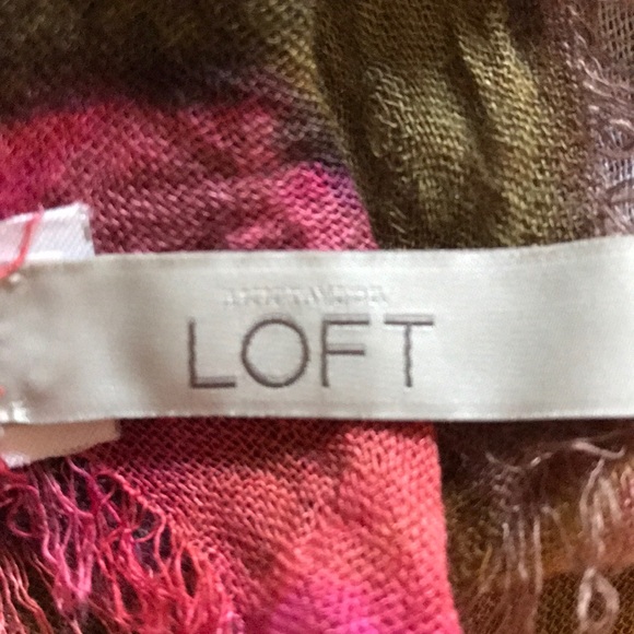 Ann Taylor Loft scarf - Picture 2 of 3